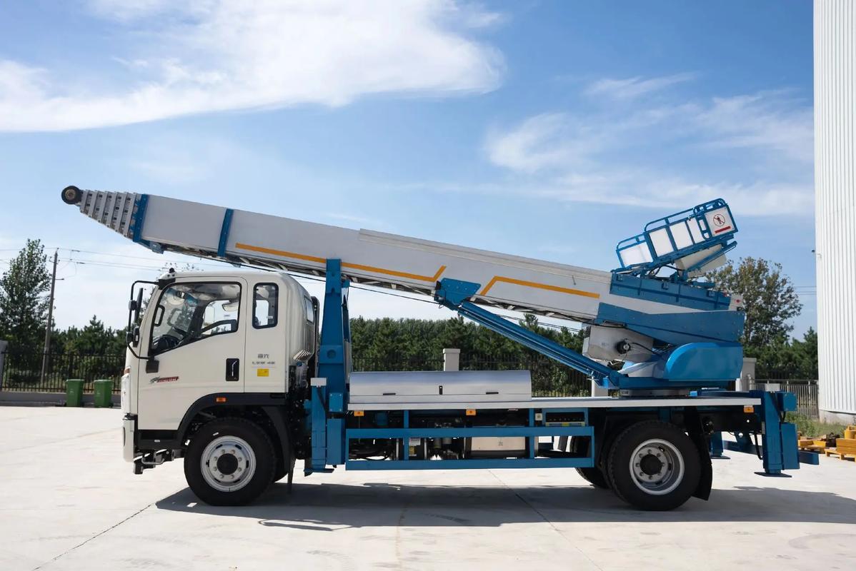 正阳云梯上料车租赁费用