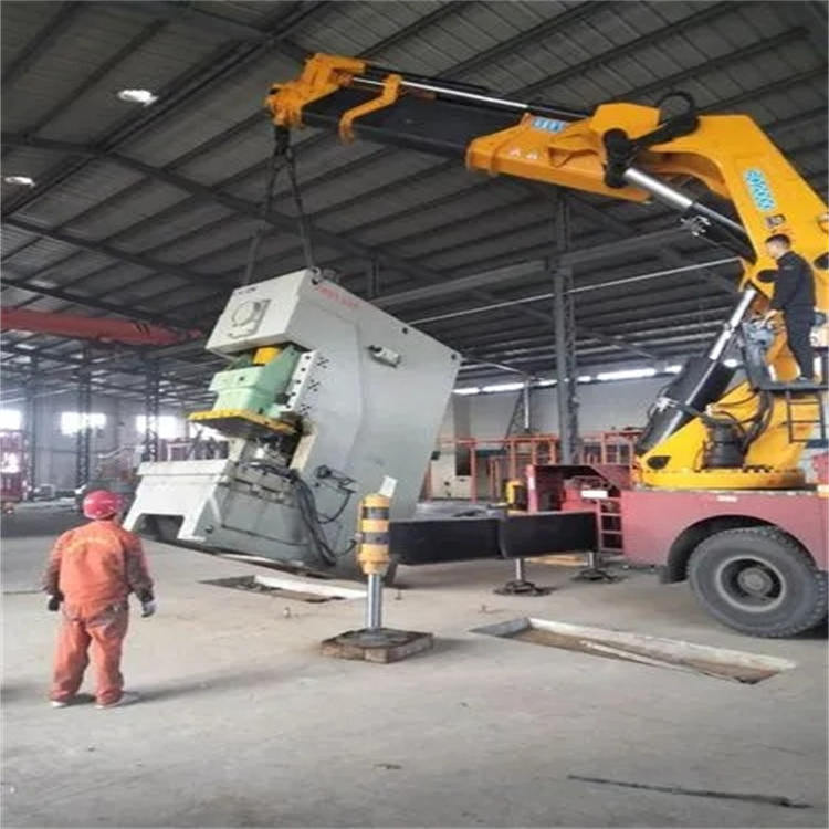 正阳80吨折臂吊车出租附近电话